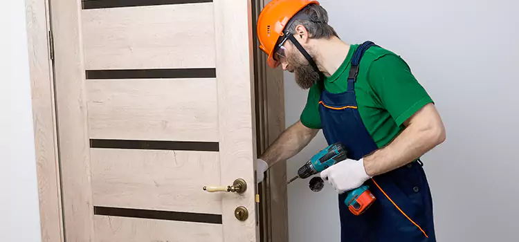 Replace Internal Door Handle with Lock Tallmadge
